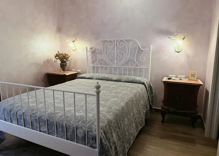 Iris Guest House